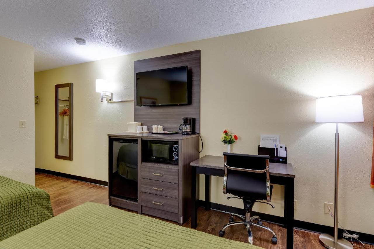 Continental Inn - Charlotte Ngoại thất bức ảnh