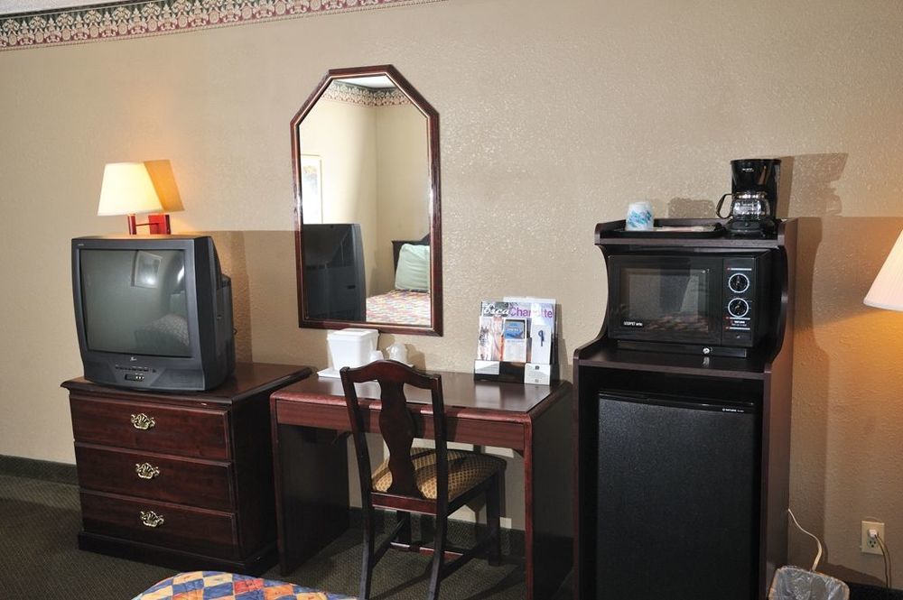 Continental Inn - Charlotte Phòng bức ảnh
