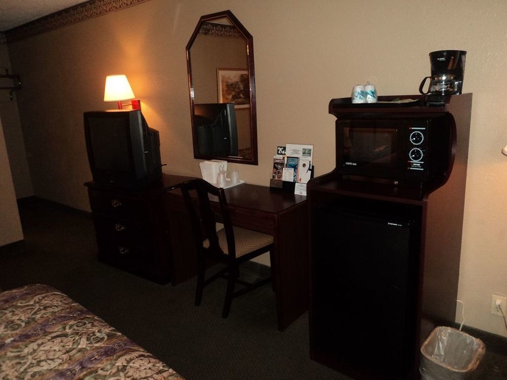Continental Inn - Charlotte Phòng bức ảnh
