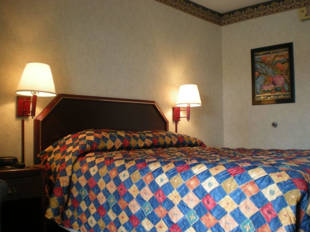 Continental Inn - Charlotte Phòng bức ảnh
